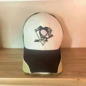 Pittsburgh Penguins Reebok NHL Velcro-Back Adjustable Hat Cap